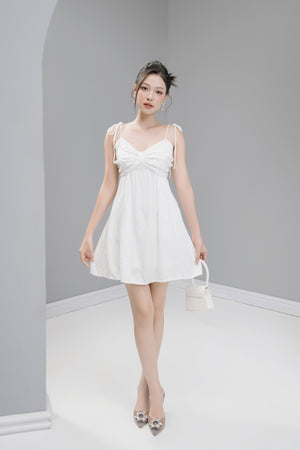 
                  
                    Load image into Gallery viewer, Hannilia Dress in White
                  
                