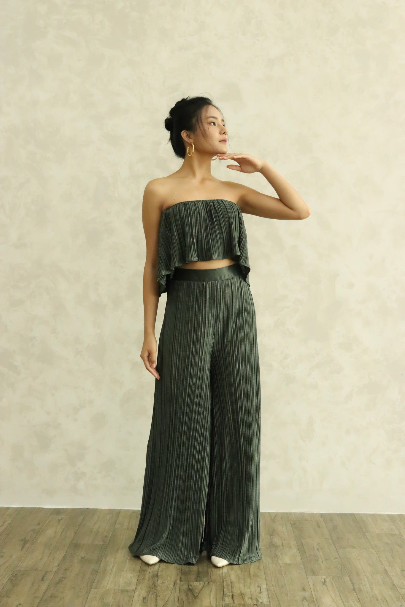 Cleolia  2 Ways Pleated Top in Hunter Green