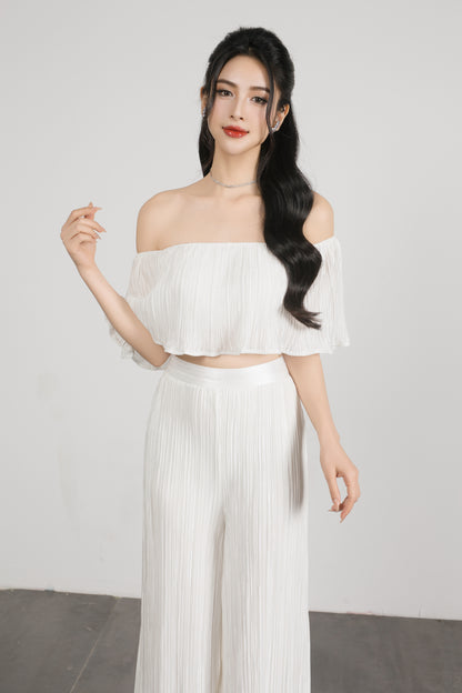 Cleolia 2 Ways Pleated Top in White