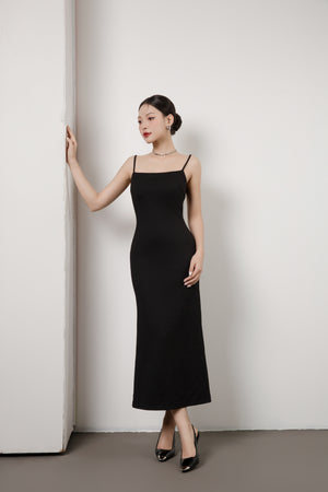 
                  
                    Load image into Gallery viewer, Tiffany U-Back Padded Dress in Black
                  
                