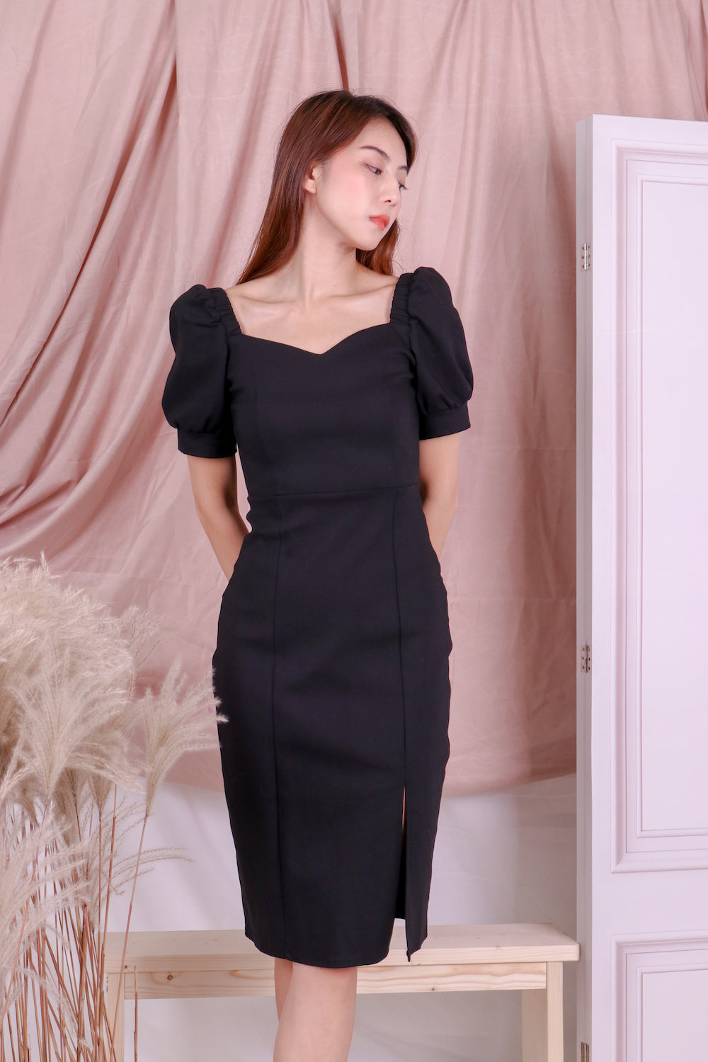 *PREMIUM* Yveslia 2 Ways Bodycon Dress in Black - Self Manufactured by LBRLABEL only