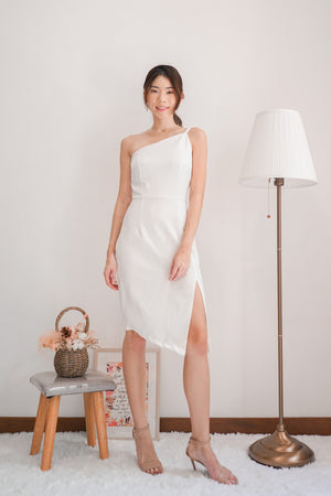 
                  
                    Load image into Gallery viewer, *PREMIUM* - Tayilia Toga Dress in White - Self Manufactured by LBRLABEL
                  
                