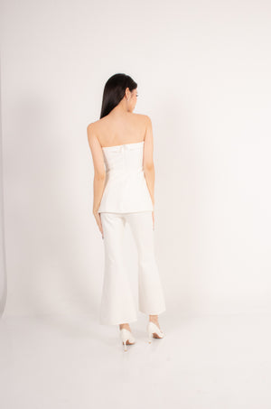 
                  
                    Load image into Gallery viewer, Trixielia Girl Boss Highwaisted Pants in White
                  
                