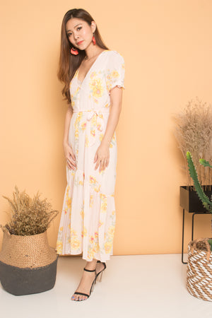 
                  
                    Load image into Gallery viewer, * LUXE * Evanne Floral Maxi Dress in Pink
                  
                