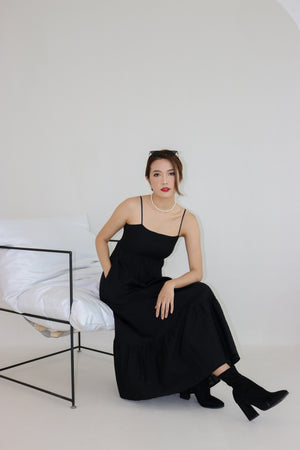 
                  
                    Load image into Gallery viewer, Amica Linen Maxi Dress in Black
                  
                