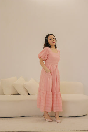 
                  
                    Load image into Gallery viewer, Madelyn Linen Maxi Dress in Baby Pink
                  
                