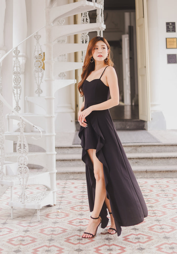 
                  
                    Load image into Gallery viewer, *PREMIUM* Elva Gown Dress in Black
                  
                