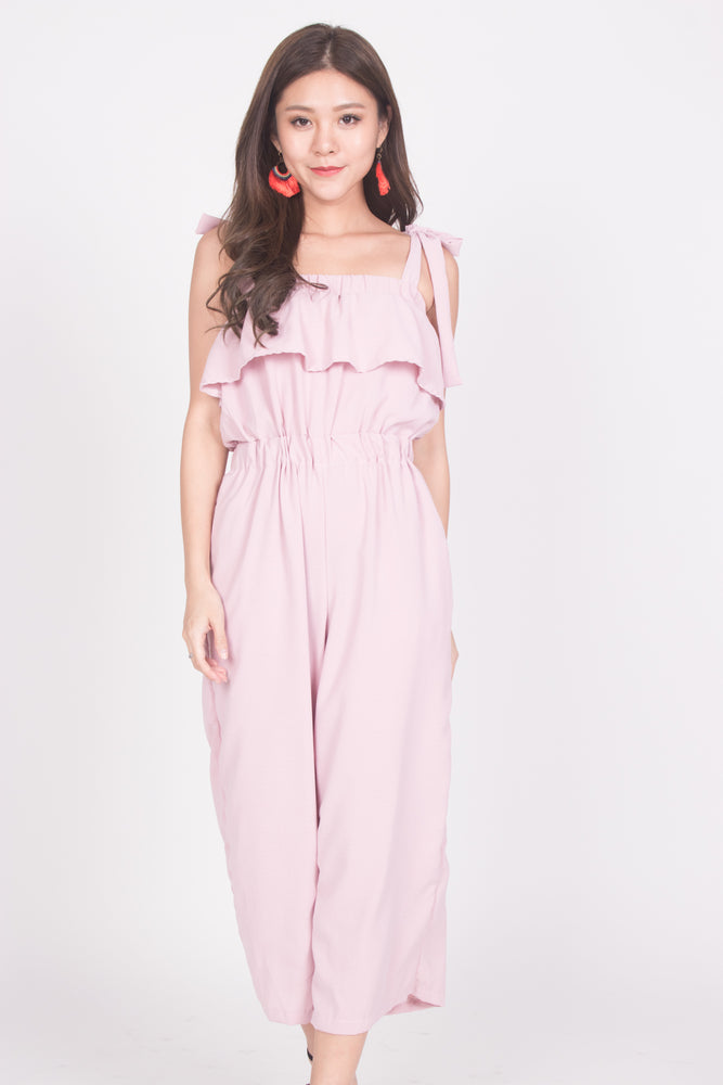 
                  
                    Load image into Gallery viewer, Yesmine Jumpsuit in Pink
                  
                
