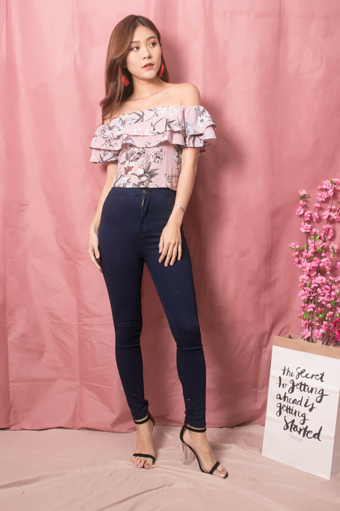 
                  
                    Load image into Gallery viewer, Luisee Floral 3 Ways Top in Pink
                  
                