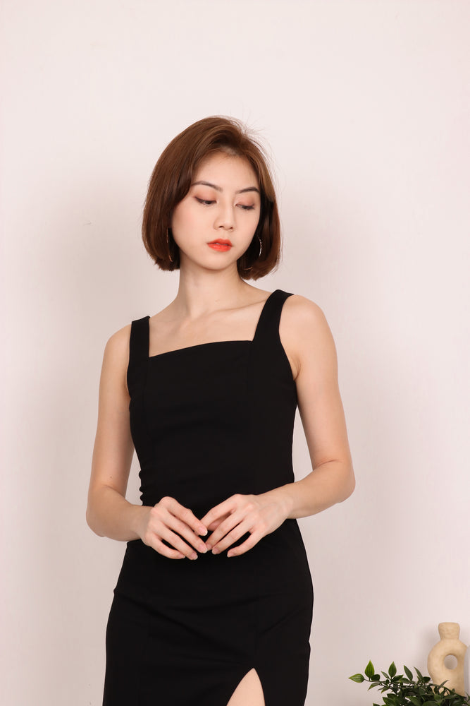
                  
                    Load image into Gallery viewer, Adelia Slit Dress in Black
                  
                
