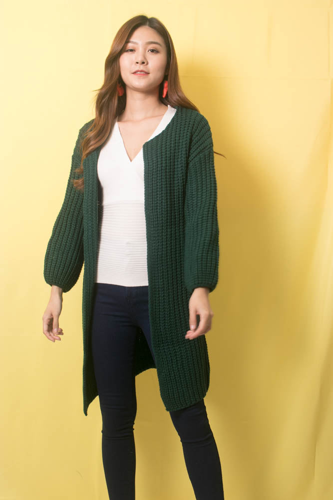 
                  
                    Load image into Gallery viewer, Sora Oversized Knit Outerwear in Emerald Green
                  
                