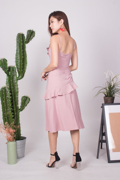 Serahlyn Flutter Midi Dress in Pink