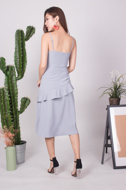 Serahlyn Flutter Midi Dress in Grey