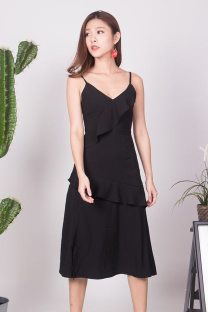 Serahlyn Flutter Midi Dress in Black