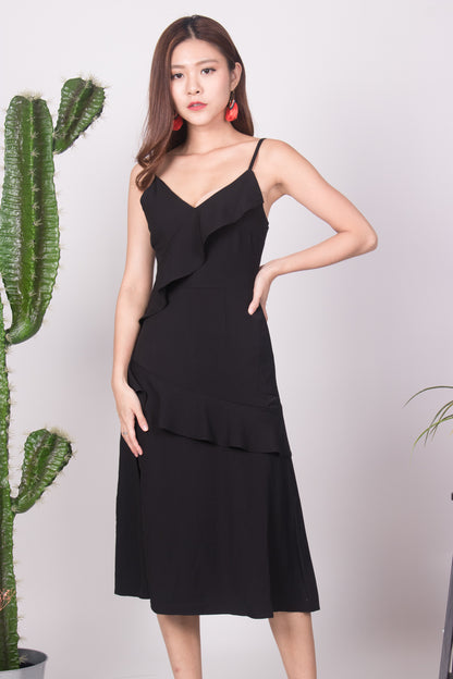 Serahlyn Flutter Midi Dress in Black