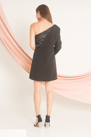 
                  
                    Load image into Gallery viewer, Aleda Toga Dress in Black
                  
                