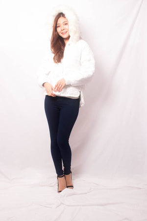 
                  
                    Load image into Gallery viewer, * LUXE * Elgine Fur Coat in White
                  
                