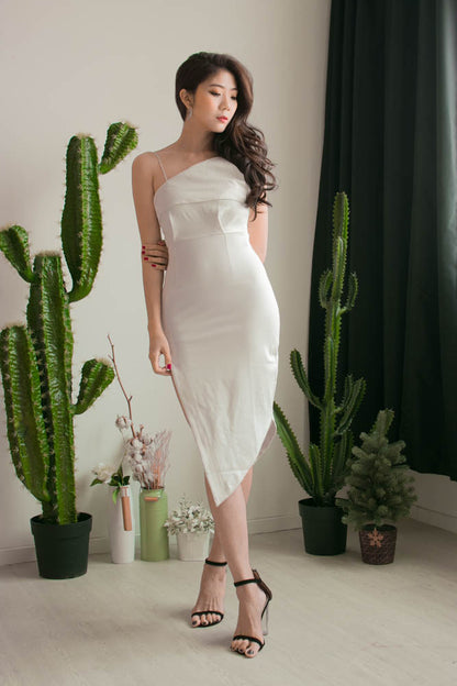 * PREMIUM * Alexilia Asymmetrical Dress in White - Self Manufactured by LBRLABEL