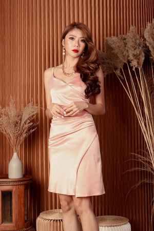 
                  
                    Load image into Gallery viewer, Stelia Satin Dress in Peach
                  
                