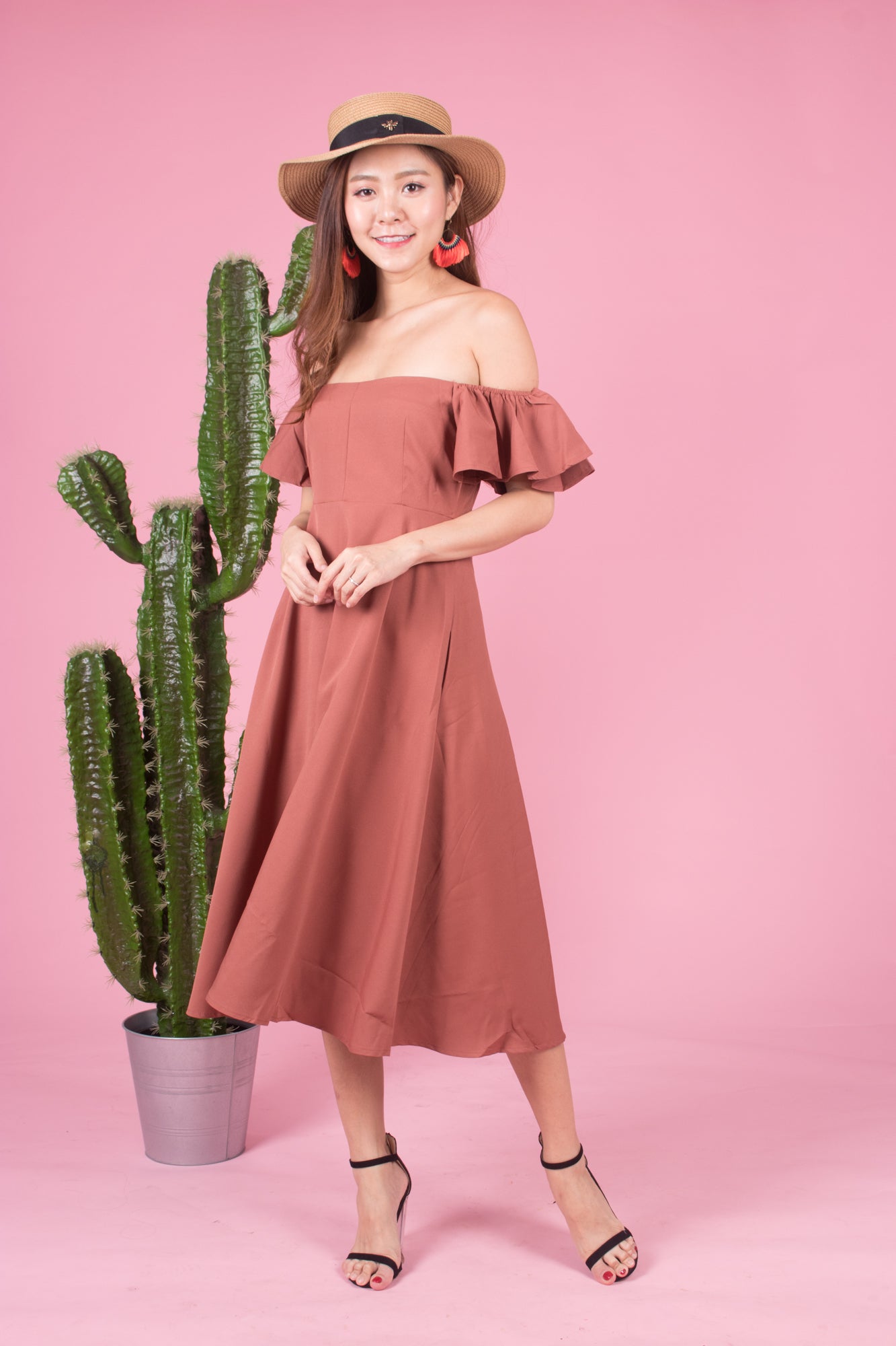 *LUXE* Sabrelle Two Ways Flutter Dress in Blush
