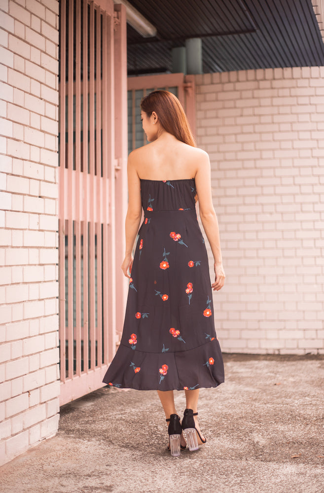 
                  
                    Load image into Gallery viewer, * LUXE * Millin Printed Cherry Dress in Black
                  
                