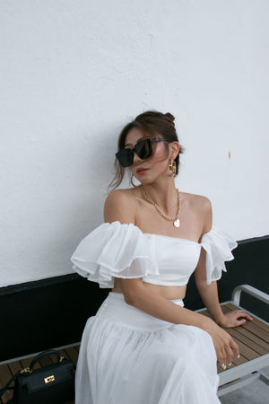 
                  
                    Load image into Gallery viewer, Ezann Off Shoulder Top in White
                  
                