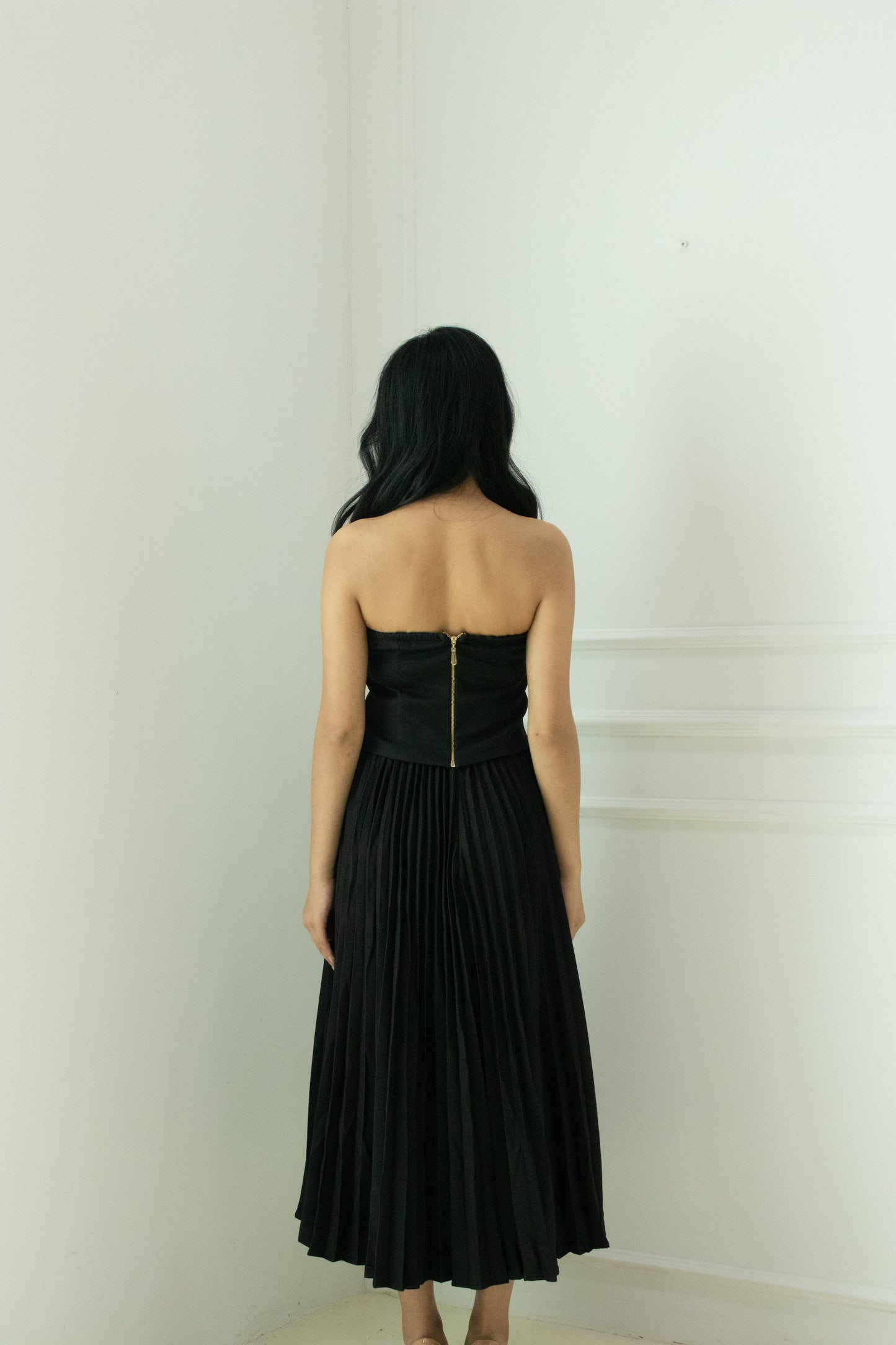 Jaque Pleated Skirt in Black