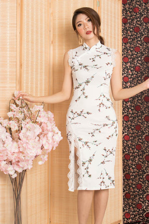 
                  
                    Load image into Gallery viewer, Xianing Cheongsam Floral Dress
                  
                