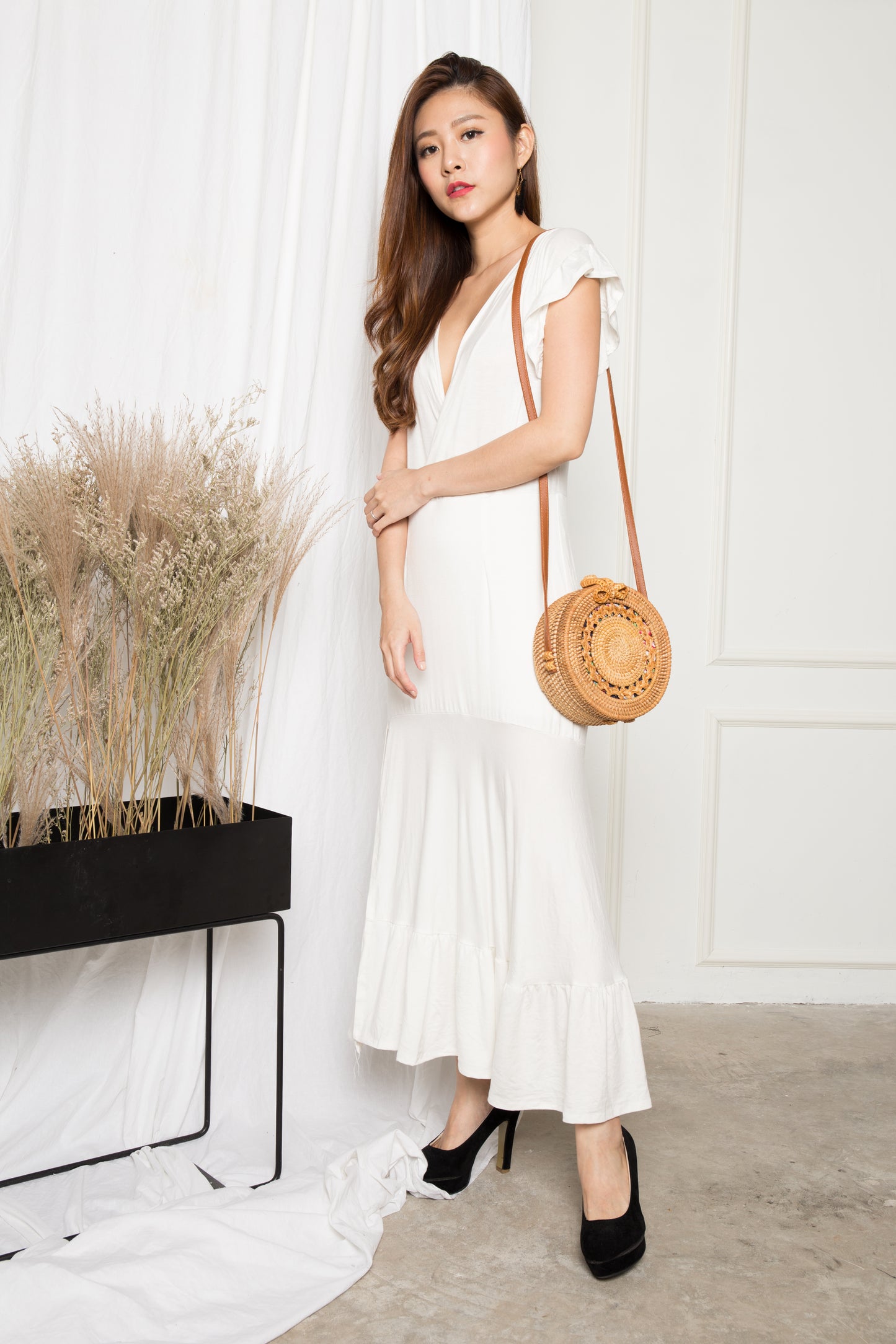 LUXE - Julianna Flutter Sleeve Dress in White